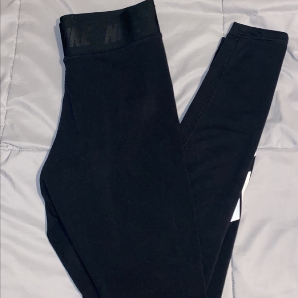 Black Nike Leggings
